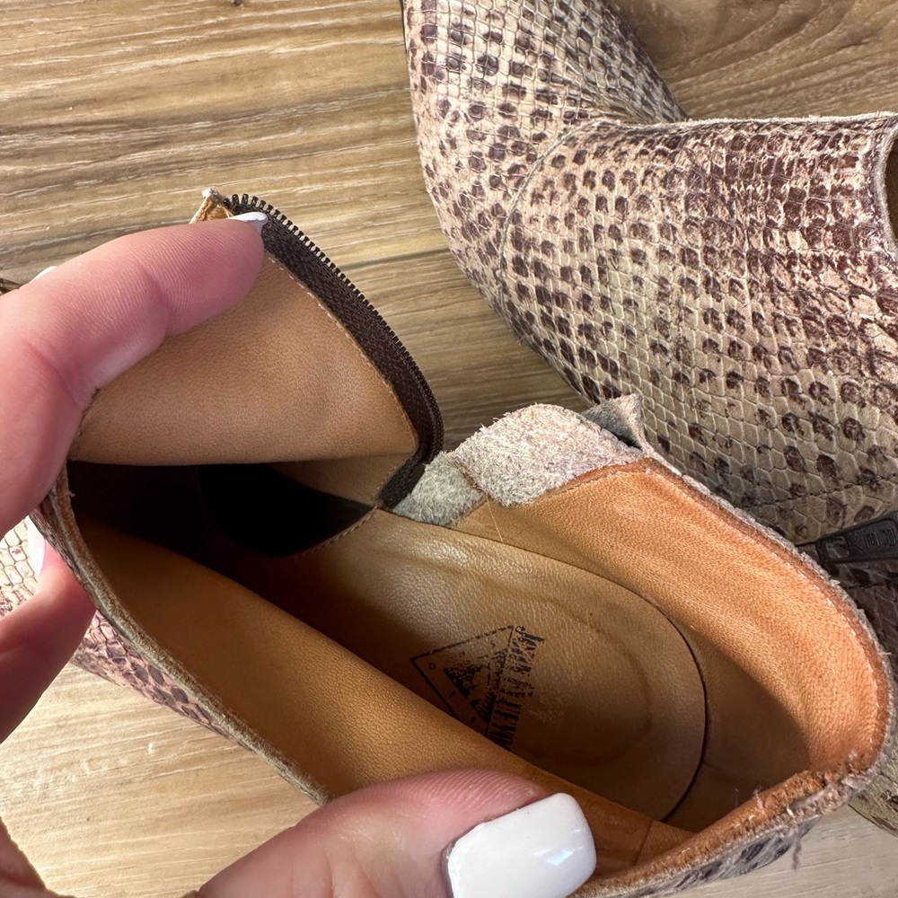 John Fluevog Brown Ankle Boots with Woven Leather Design - Picture 10 of 11